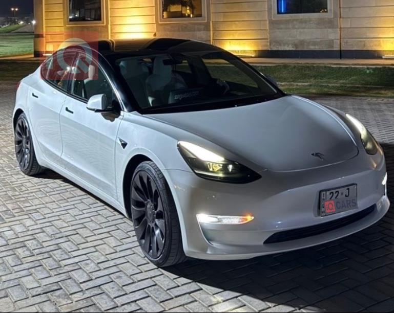 تێسلا مۆدێل 3